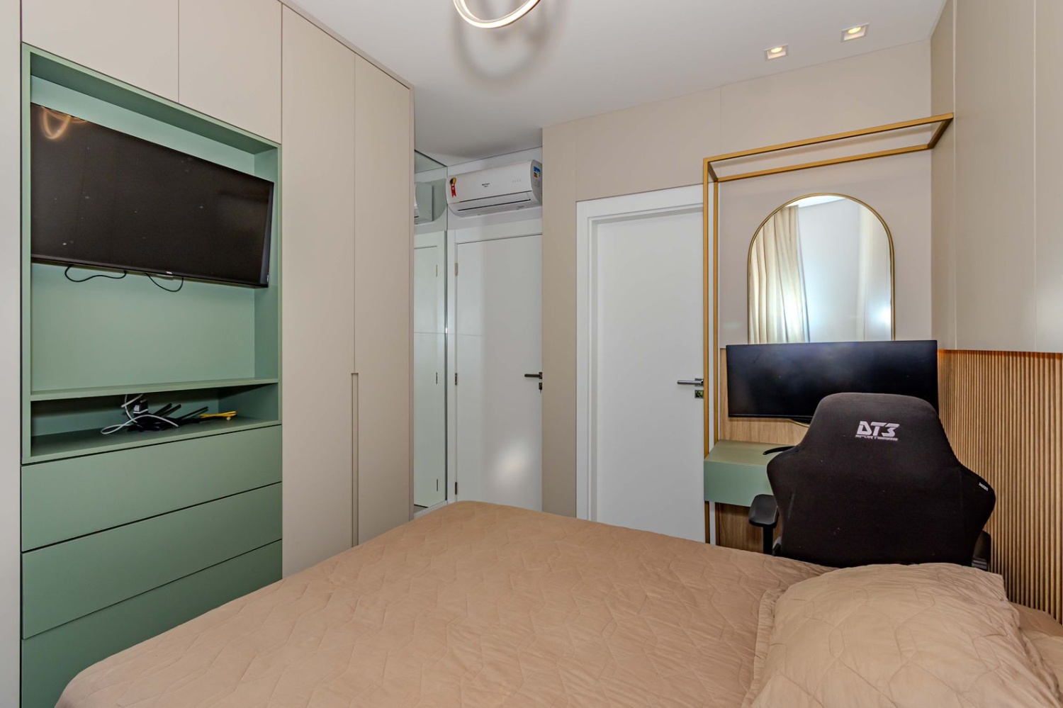 Apartamento no Ed. Costa Esmeralda Residence em Balneário Camboriú - foto 28