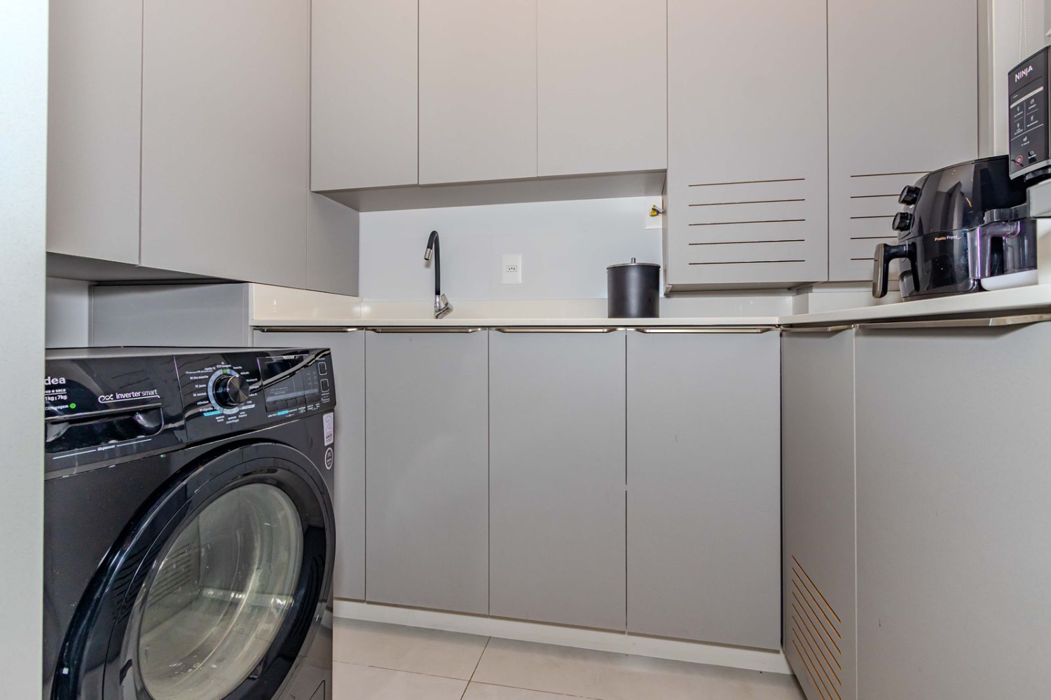 Apartamento no Ed. Costa Esmeralda Residence em Balneário Camboriú - foto 29