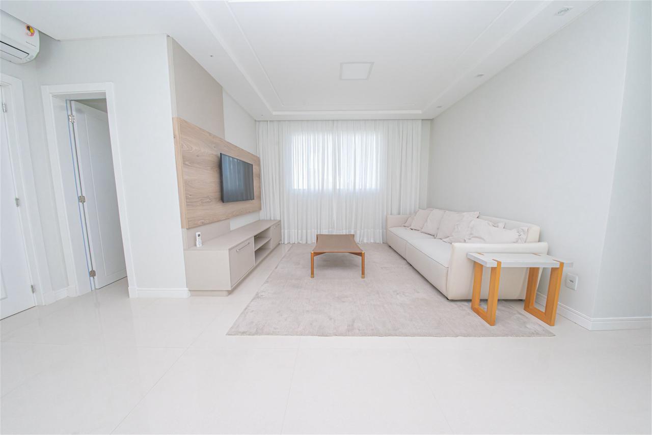 Apartamento no Ed. Torre Esmeralda no centro de Balneário Camboriú - foto 11