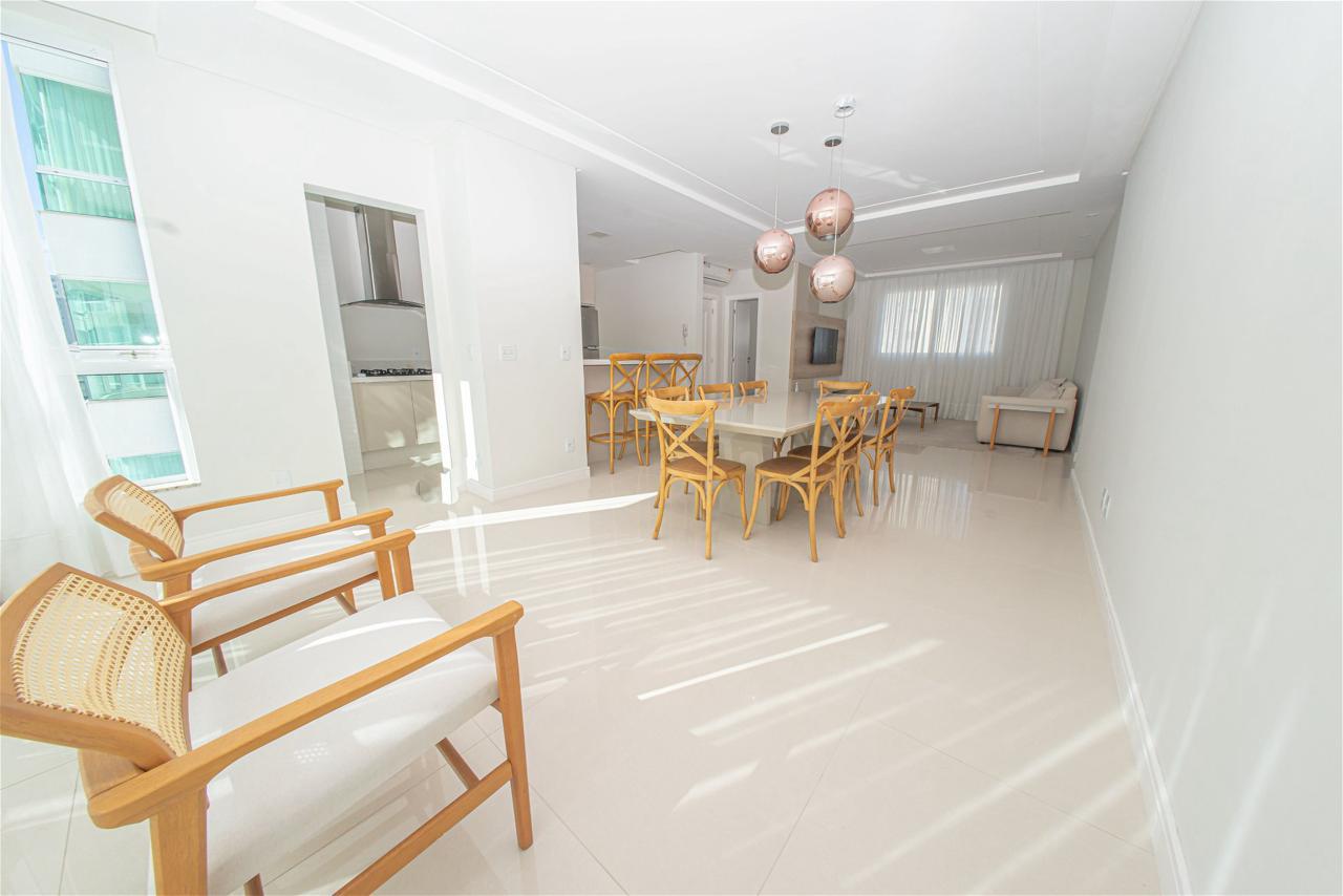 Apartamento no Ed. Torre Esmeralda no centro de Balneário Camboriú - foto 13