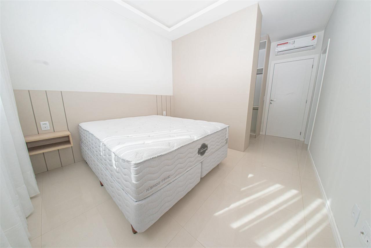 Apartamento no Ed. Torre Esmeralda no centro de Balneário Camboriú - foto 25