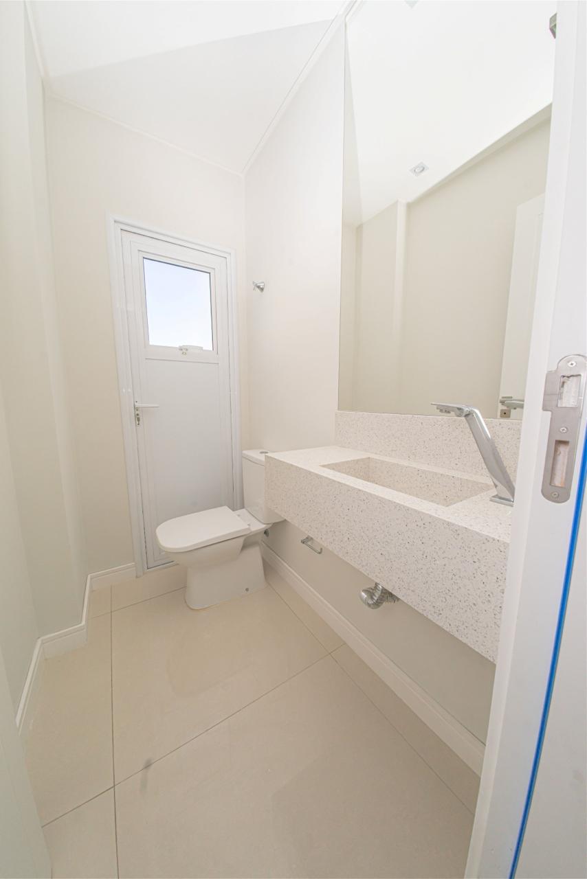 Apartamento no Ed. Torre Esmeralda no centro de Balneário Camboriú - foto 27