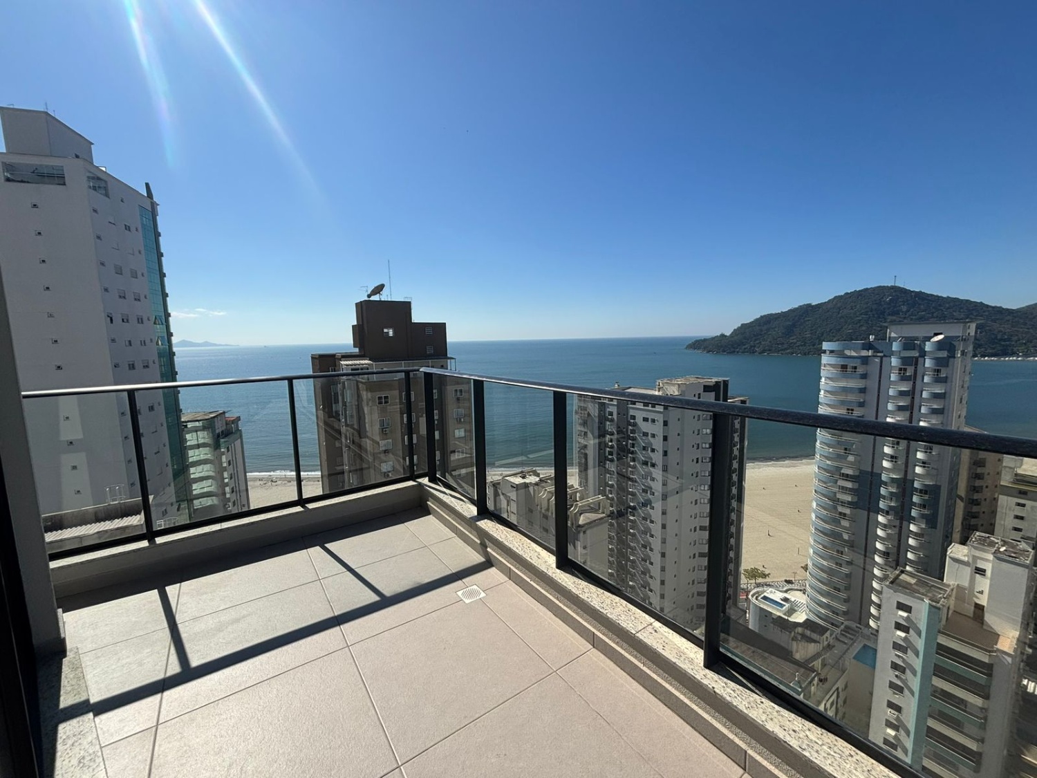Apartamento no Ed. South Beach Residence em Balneário Camboriú - foto 8