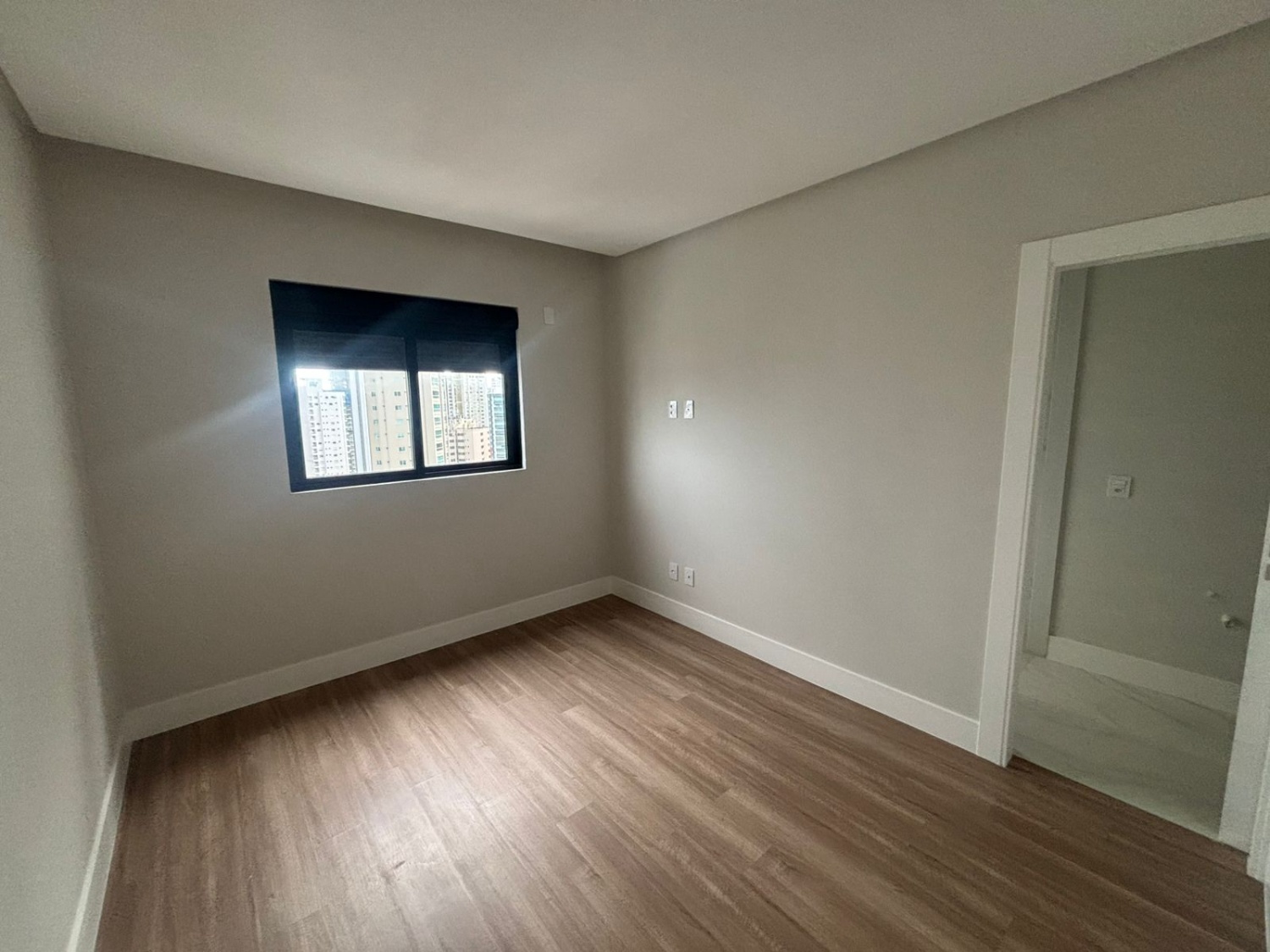 Apartamento no Ed. South Beach Residence em Balneário Camboriú - foto 14