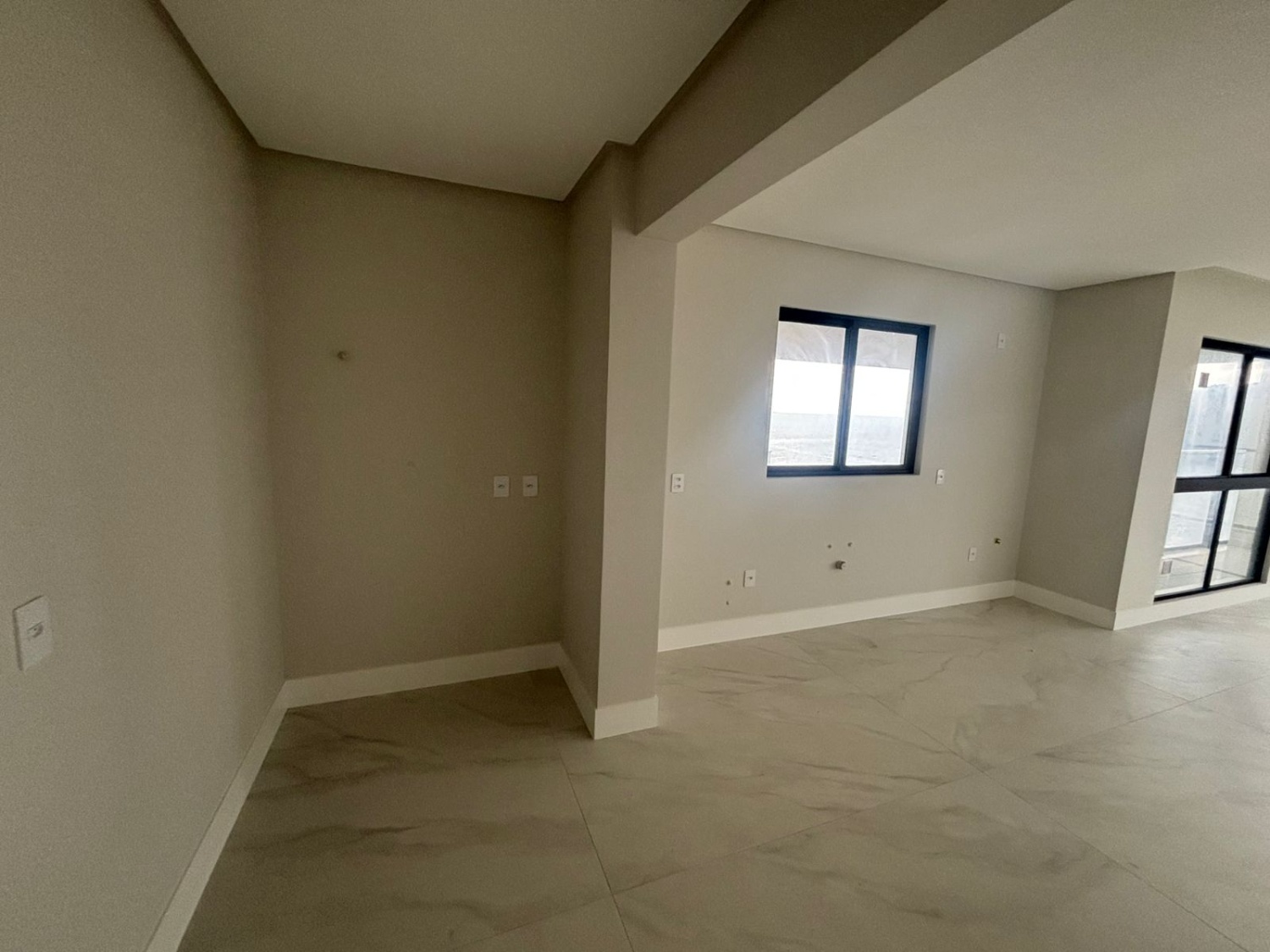 Apartamento no Ed. South Beach Residence em Balneário Camboriú - foto 15