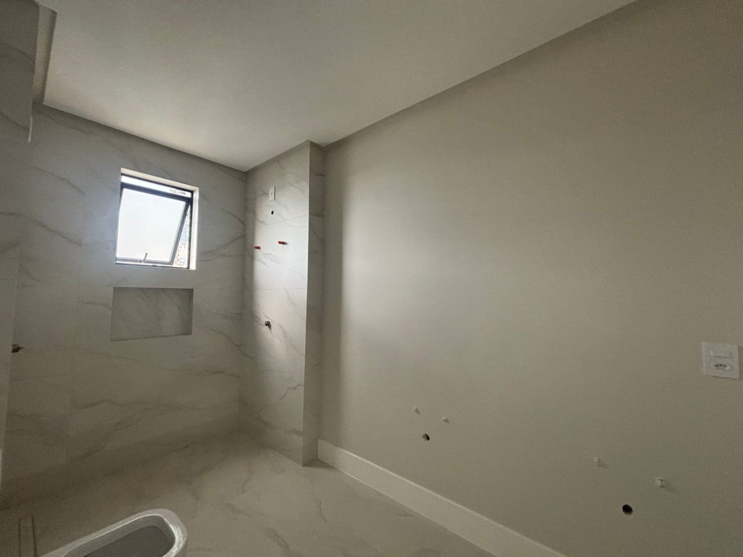 Apartamento no Ed. South Beach Residence em Balneário Camboriú - foto 16