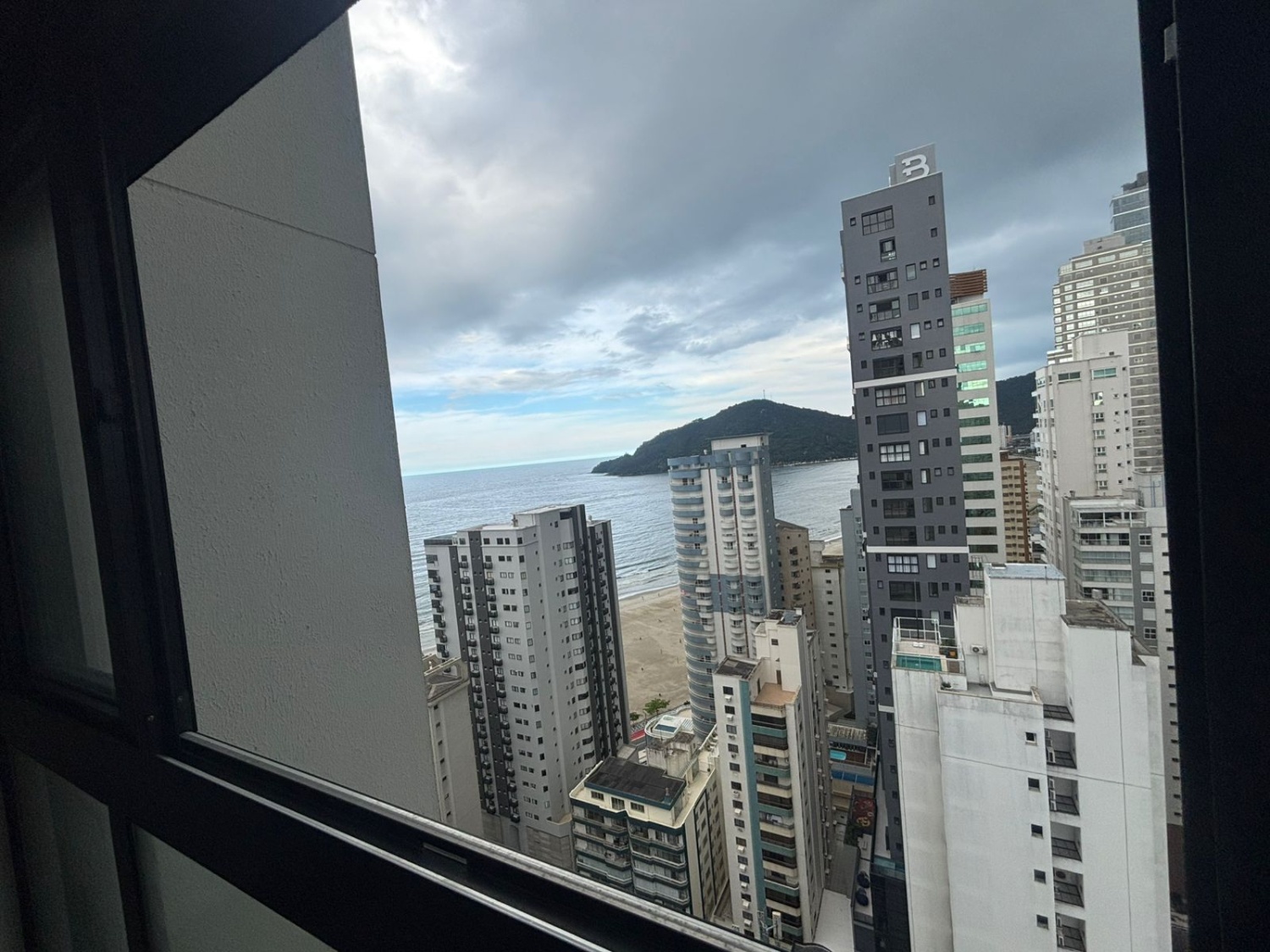 Apartamento no Ed. South Beach Residence em Balneário Camboriú - foto 17