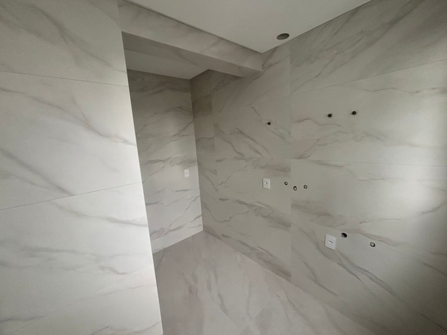 Apartamento no Ed. South Beach Residence em Balneário Camboriú - foto 19