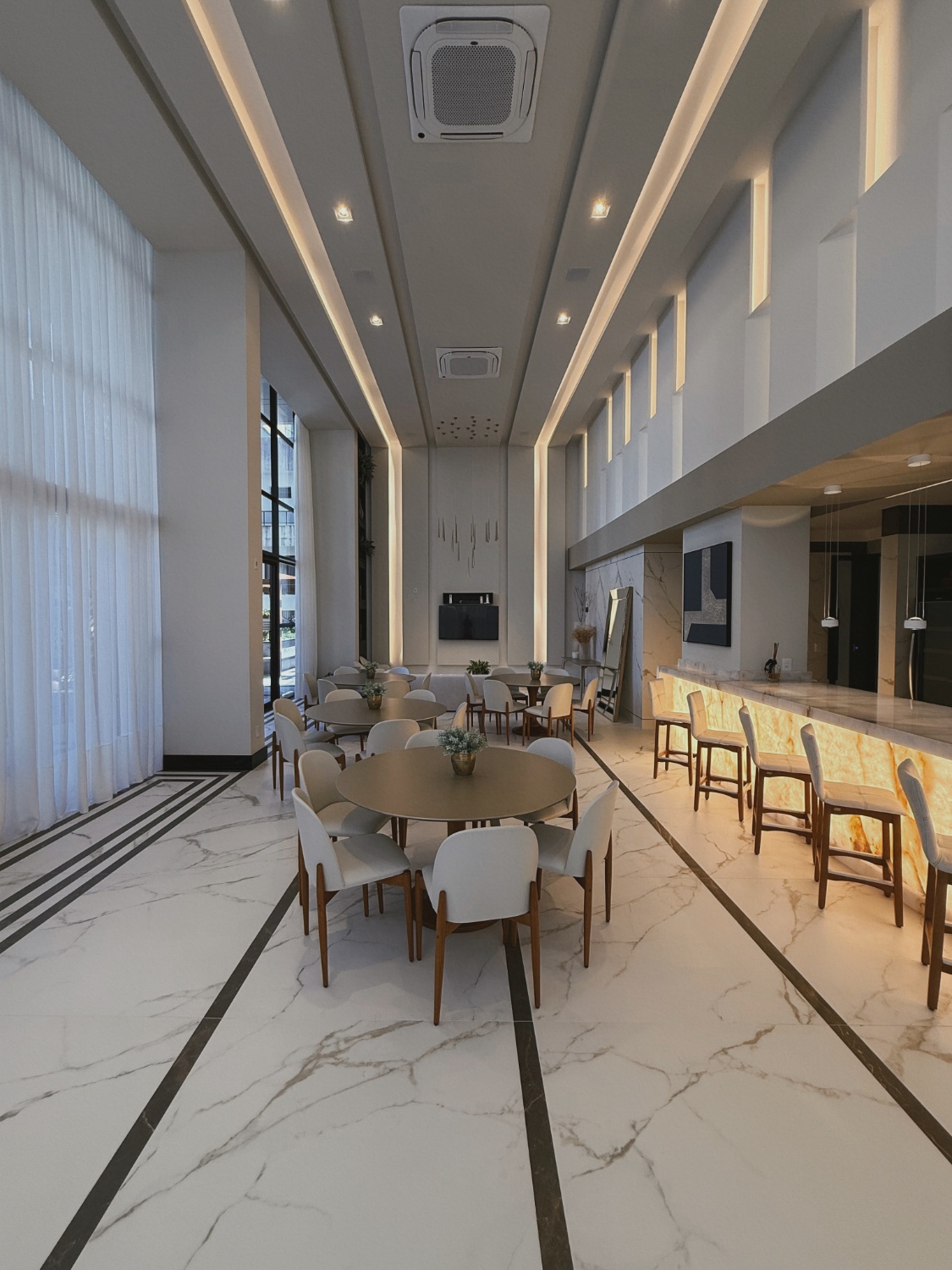 Apartamento no Ed. South Beach Residence em Balneário Camboriú - foto 41