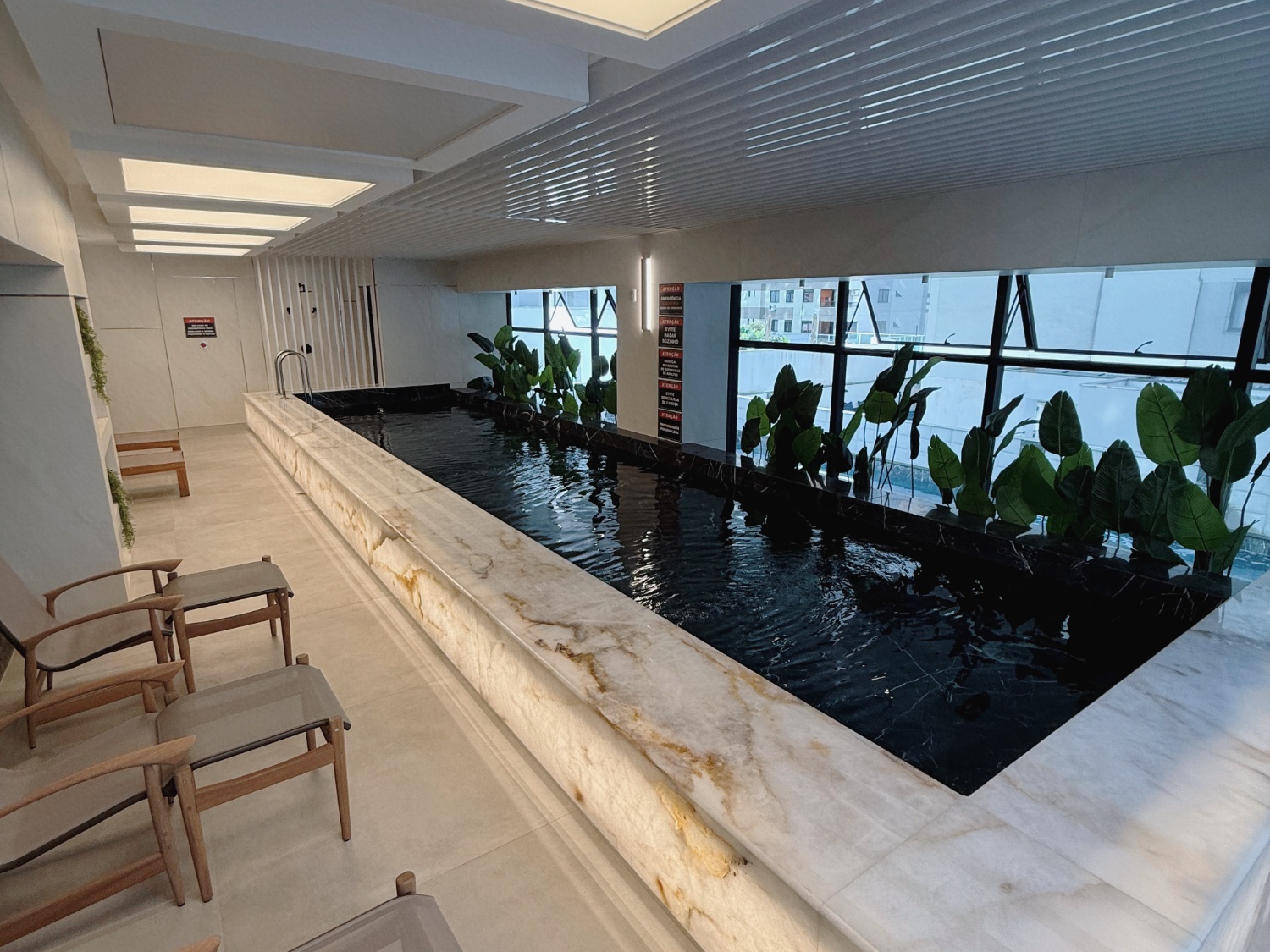Apartamento no Ed. South Beach Residence em Balneário Camboriú - foto 43