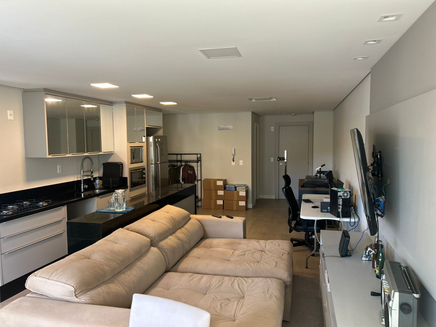 Apartamento no Ed. Lotisa Home Club em Praia Brava - foto 2