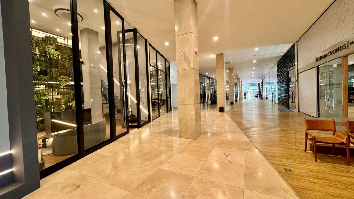 Sala Comercial no Edifício Riviera Business & Mall - foto 8