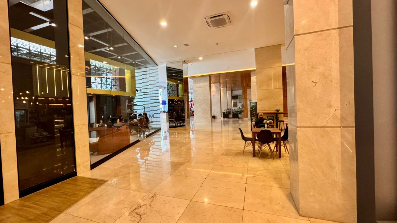 Sala Comercial no Edifício Riviera Business & Mall - foto 22