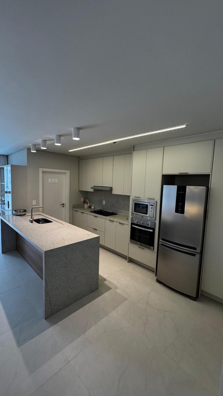 Apartamento no Ed. Éleve em Porto Belo