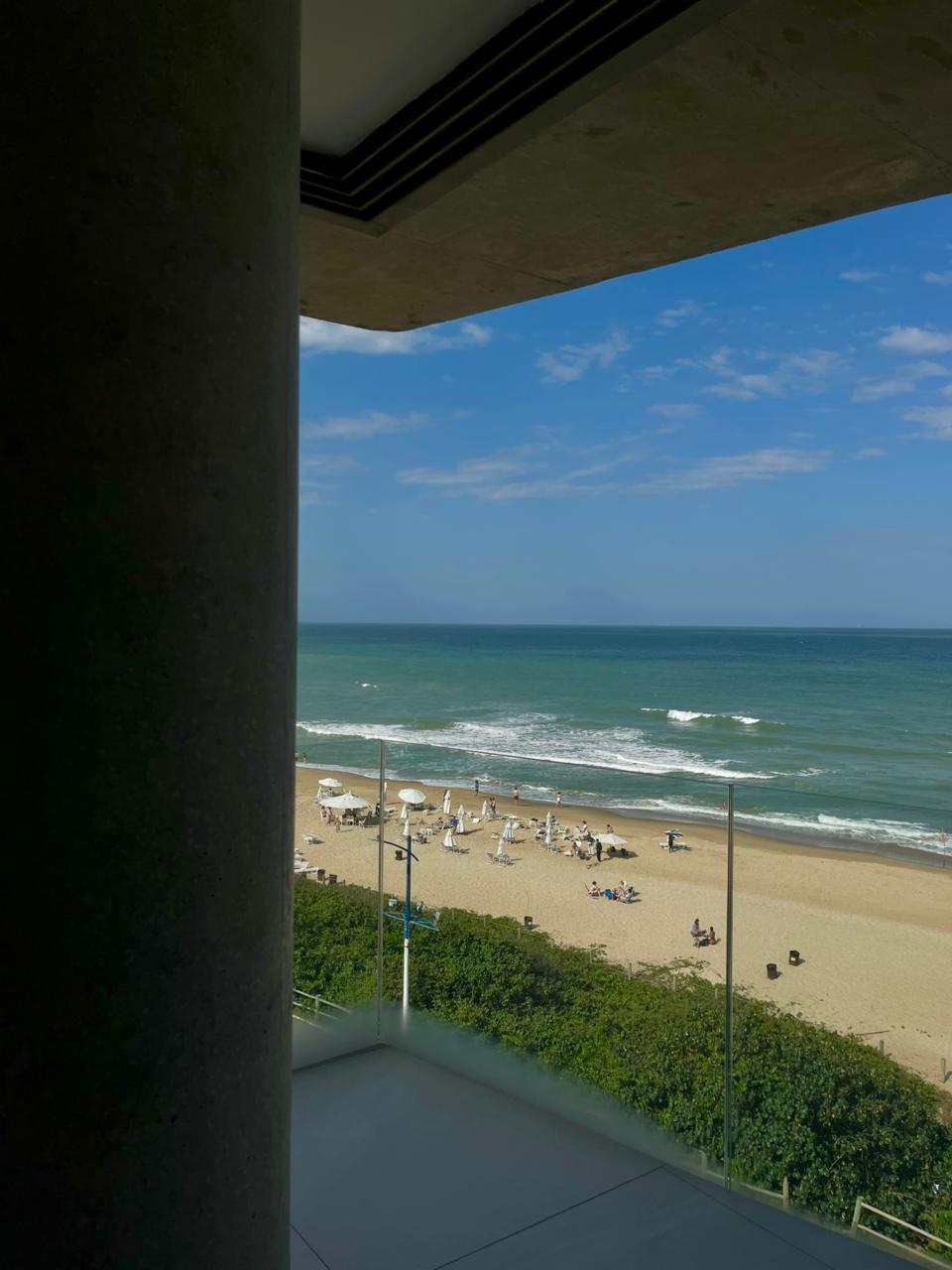 Apartamento no Ed. Bravo by Arthur Casas na Praia Brava - foto 5