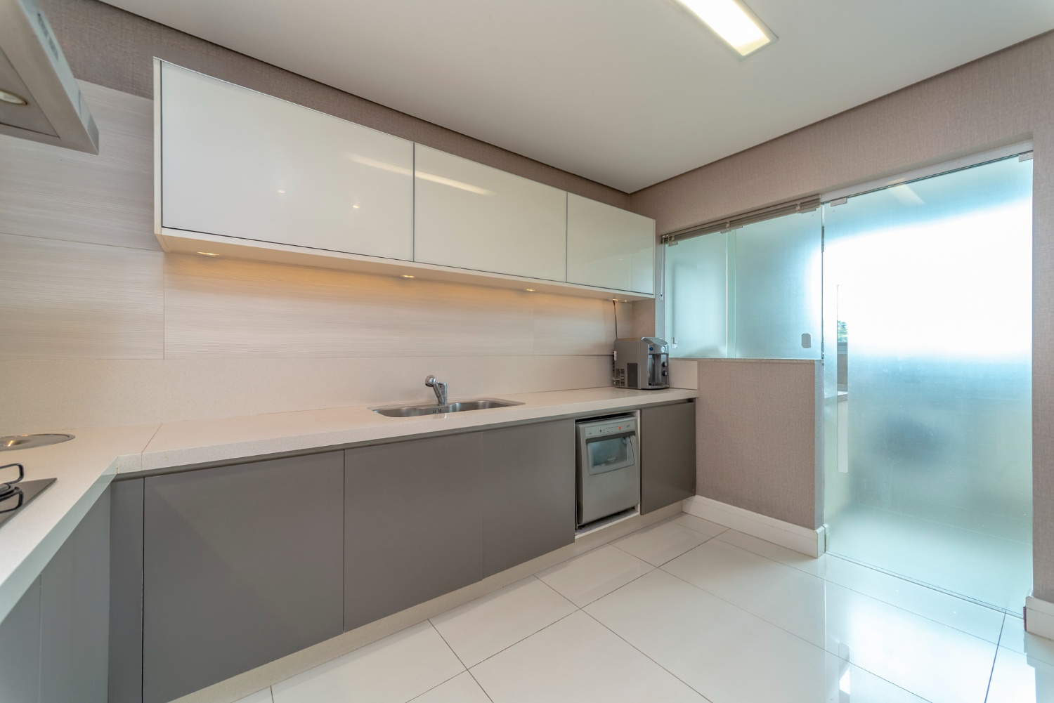 Apartamento no Brava Home Resort na Praia Brava Decorado e Mobiliado - foto 6