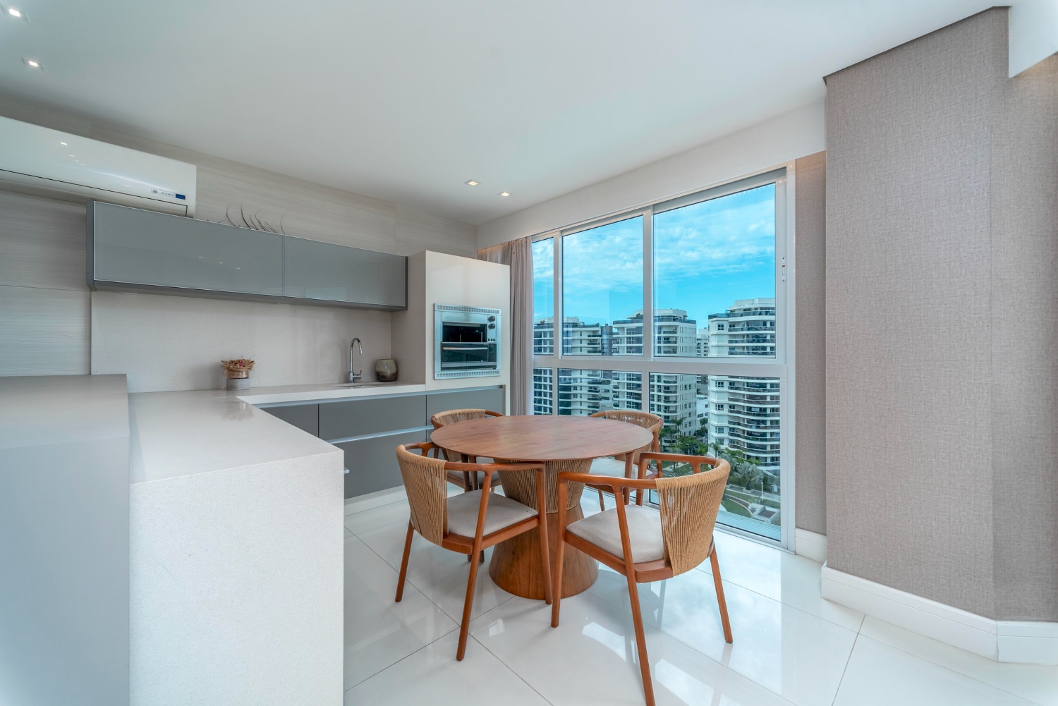 Apartamento no Brava Home Resort na Praia Brava Decorado e Mobiliado - foto 9