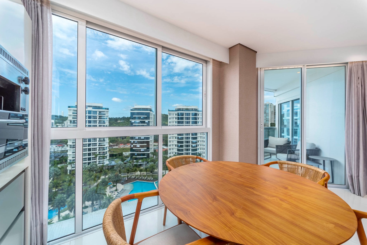 Apartamento no Brava Home Resort na Praia Brava Decorado e Mobiliado - foto 12