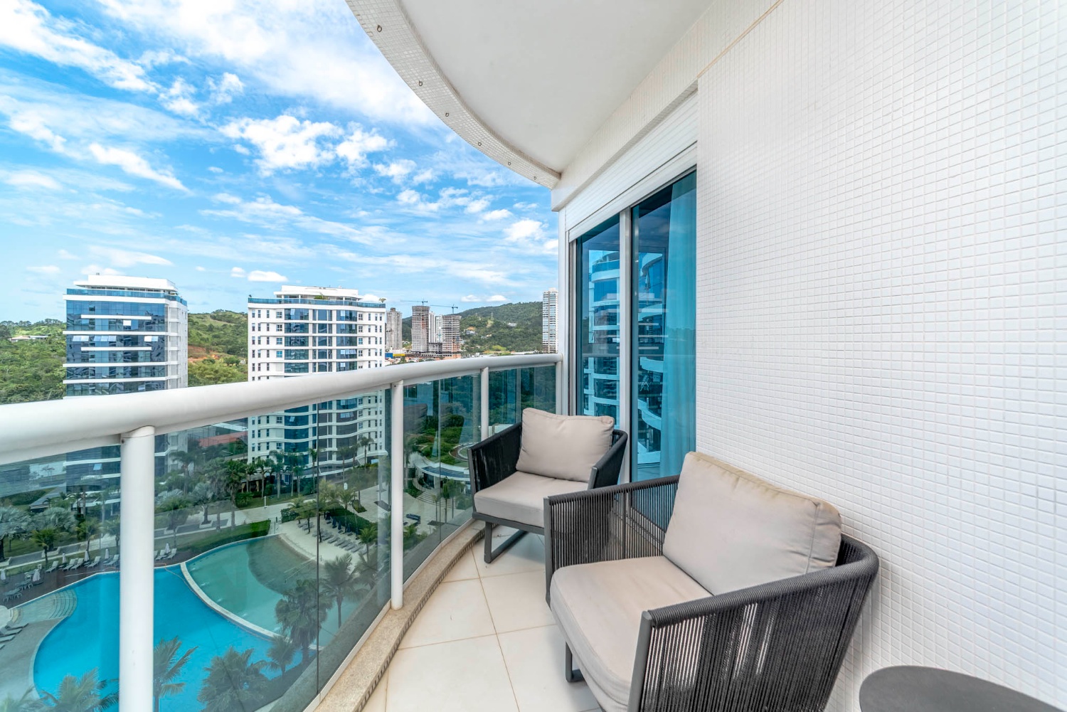 Apartamento no Brava Home Resort na Praia Brava Decorado e Mobiliado - foto 19