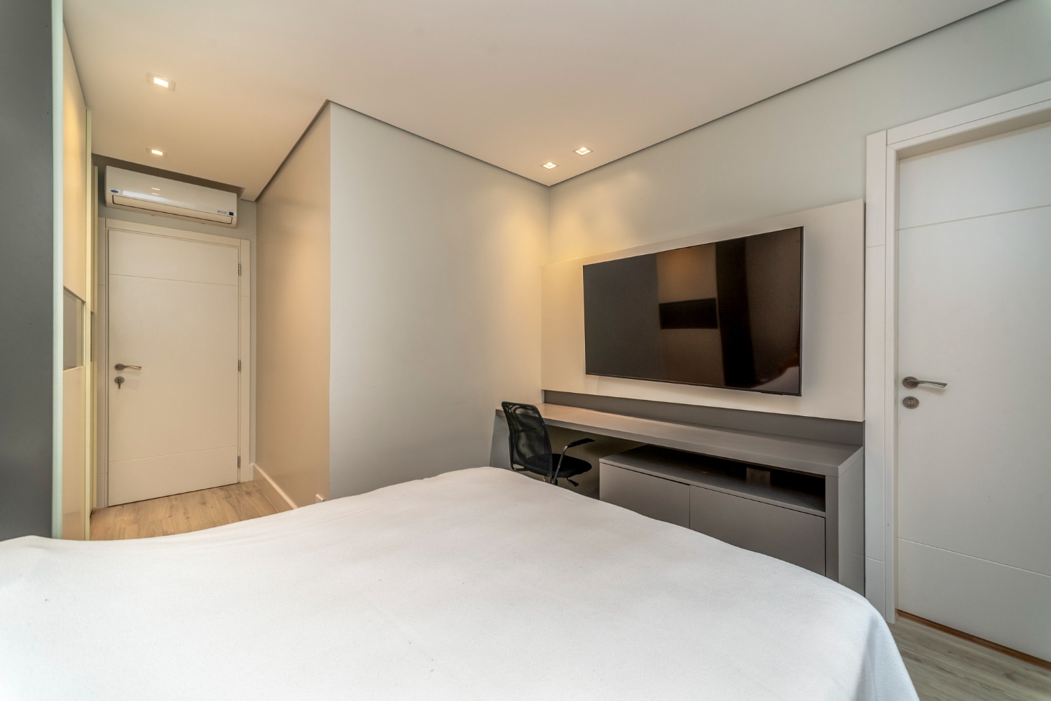 Apartamento no Brava Home Resort na Praia Brava Decorado e Mobiliado - foto 26
