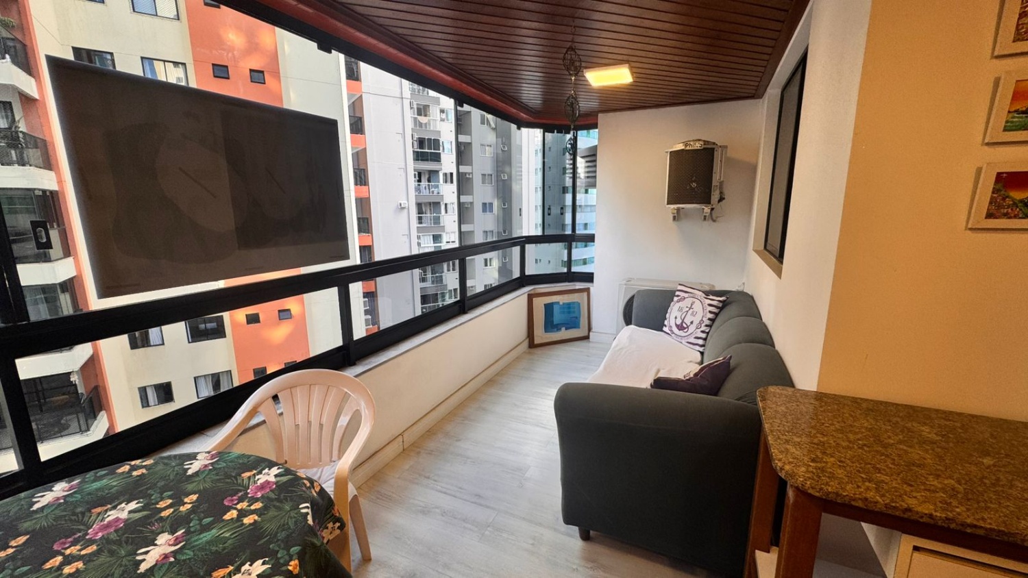 Apartamento no Ed. Residencial Morro dos Ventos em Balneário Camboriú - foto 5