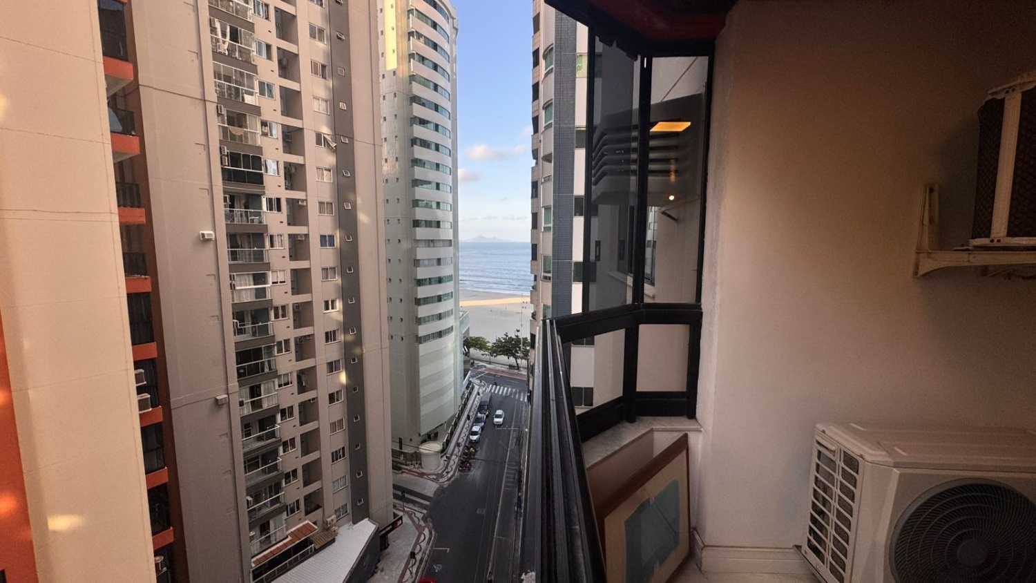 Apartamento no Ed. Residencial Morro dos Ventos em Balneário Camboriú - foto 6