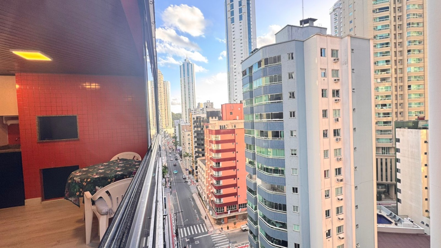 Apartamento no Ed. Residencial Morro dos Ventos em Balneário Camboriú - foto 8