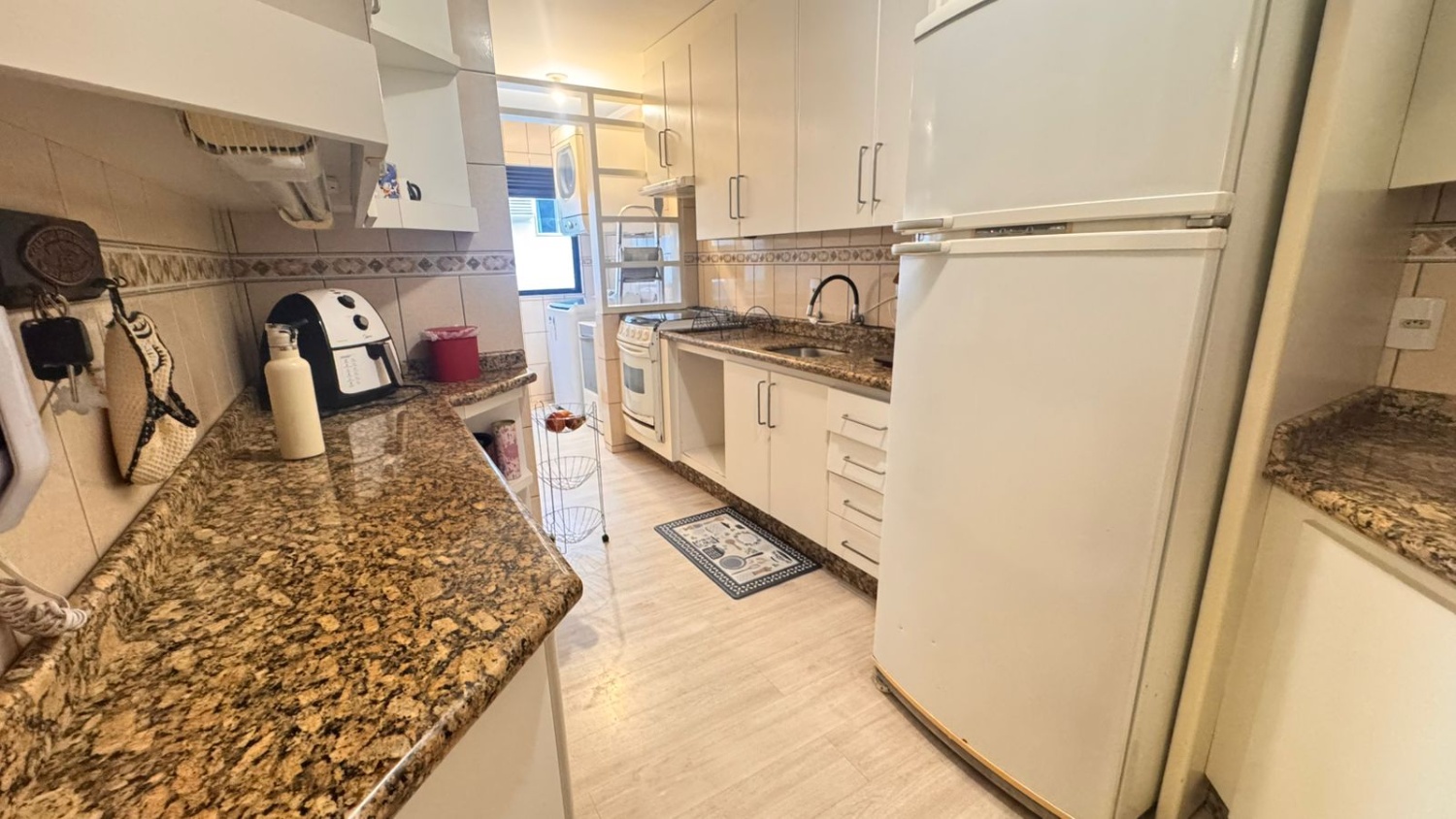 Apartamento no Ed. Residencial Morro dos Ventos em Balneário Camboriú - foto 9