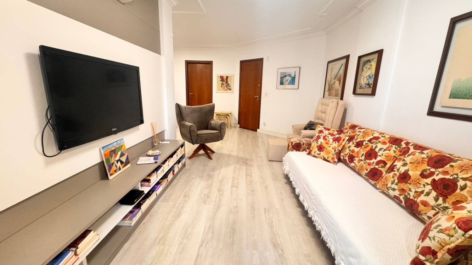 Apartamento no Ed. Residencial Morro dos Ventos em Balneário Camboriú - foto 10