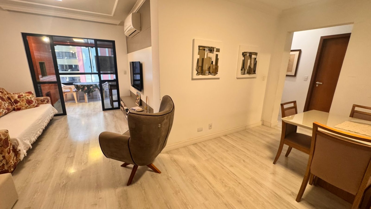 Apartamento no Ed. Residencial Morro dos Ventos em Balneário Camboriú - foto 12