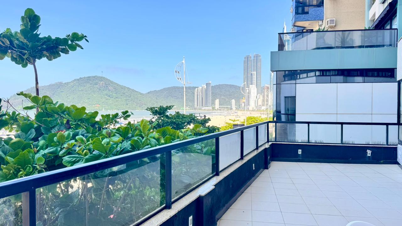 Apartamento no Residencial Cybila em Balneário Camboriú - foto 26