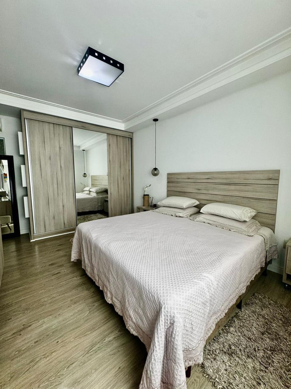 Apartamento no Condomínio Residencial Villa do Mar em Meia Praia - foto 20