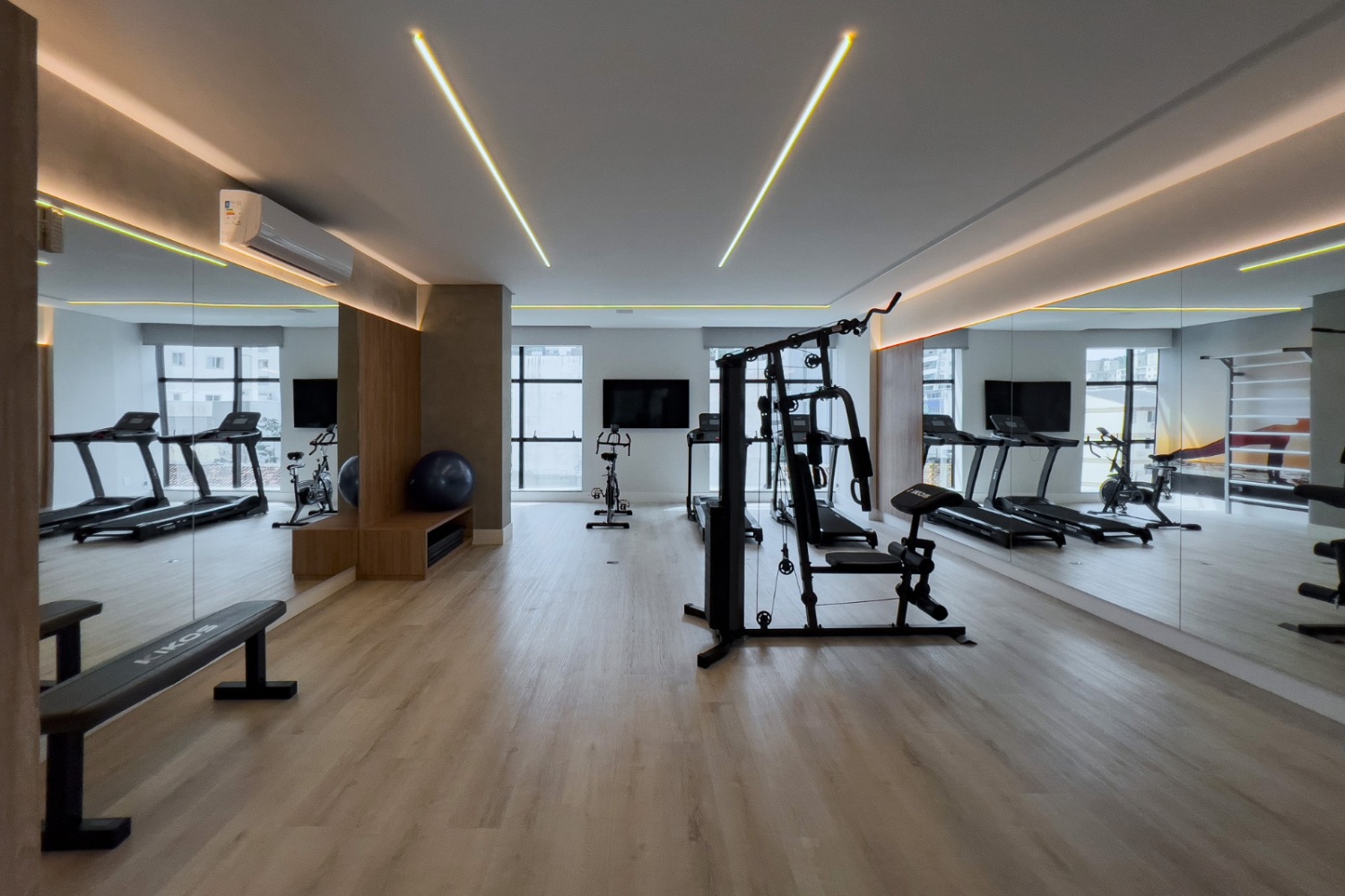 Apartamento no Edifício Vênus de Milo em Balneário Camboriú - foto 26