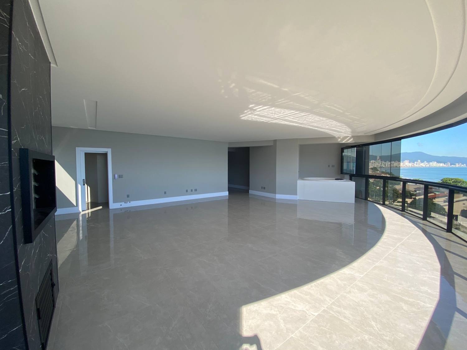 Apartamento no Edifício Residencial Singapore em Porto Belo - foto 4