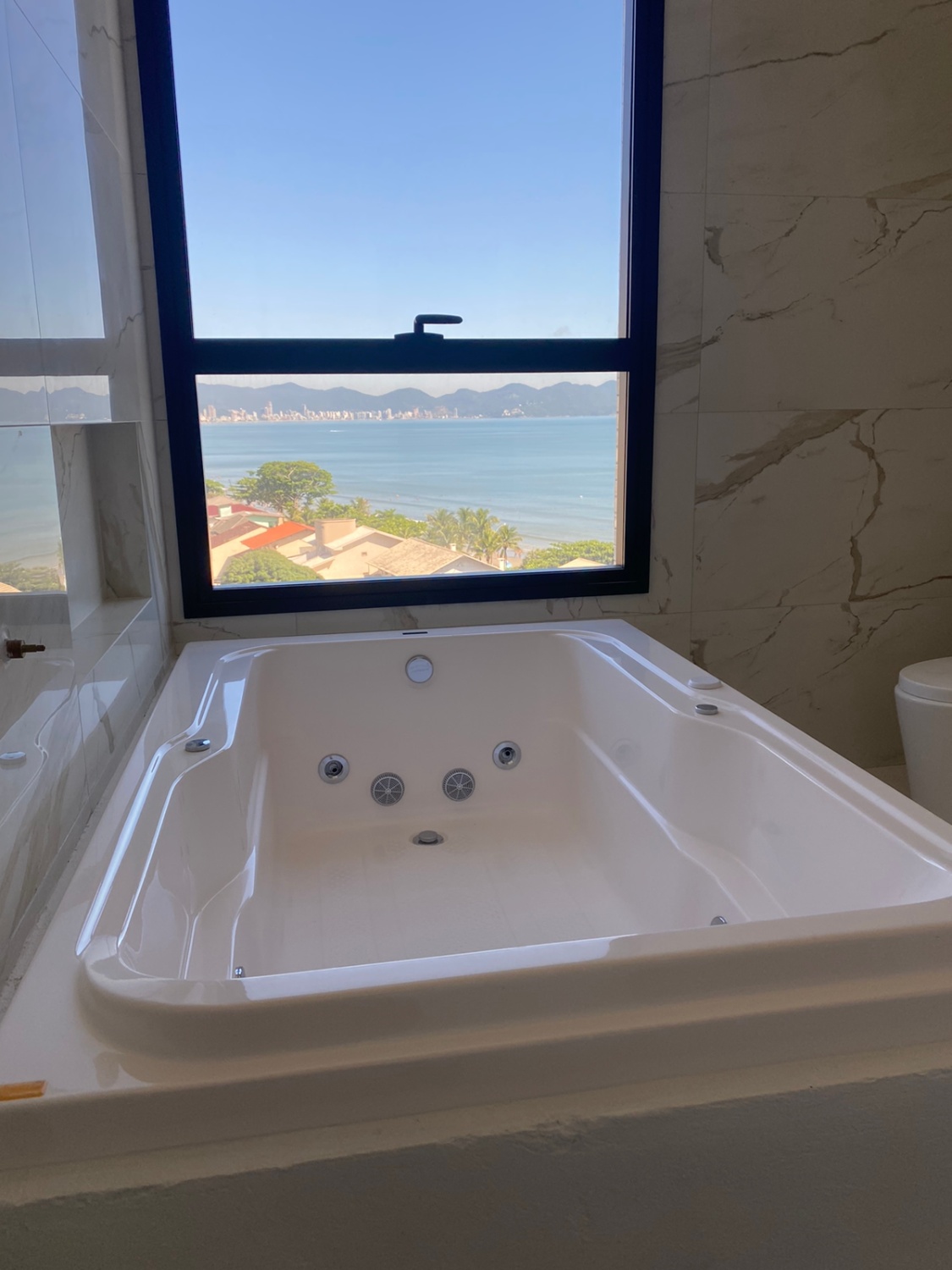 Apartamento no Edifício Residencial Singapore em Porto Belo - foto 11