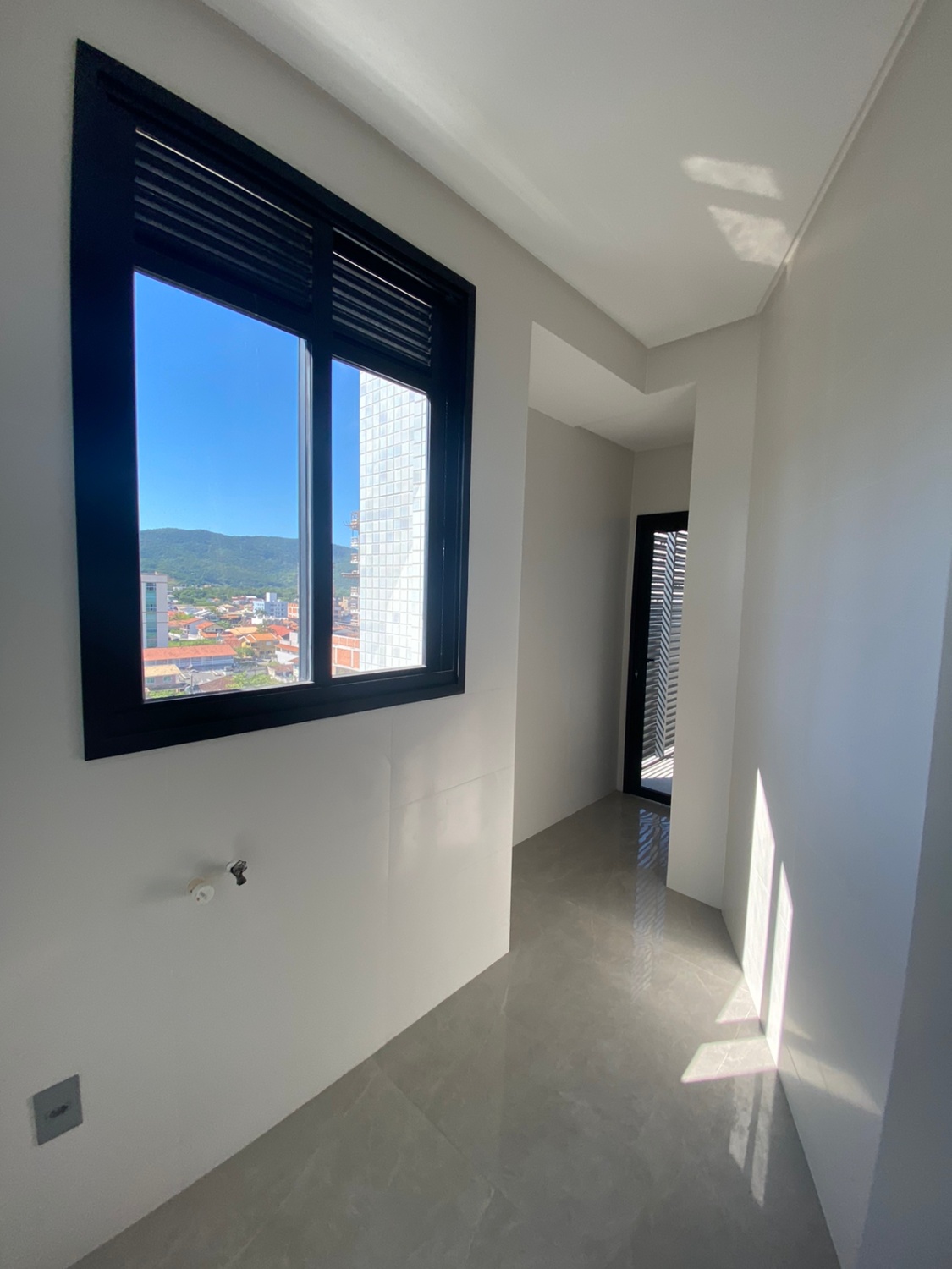 Apartamento no Edifício Residencial Singapore em Porto Belo - foto 15