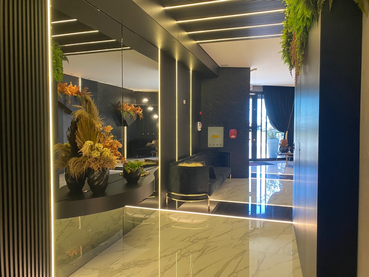 Apartamento no Edifício Residencial Singapore em Porto Belo - foto 25