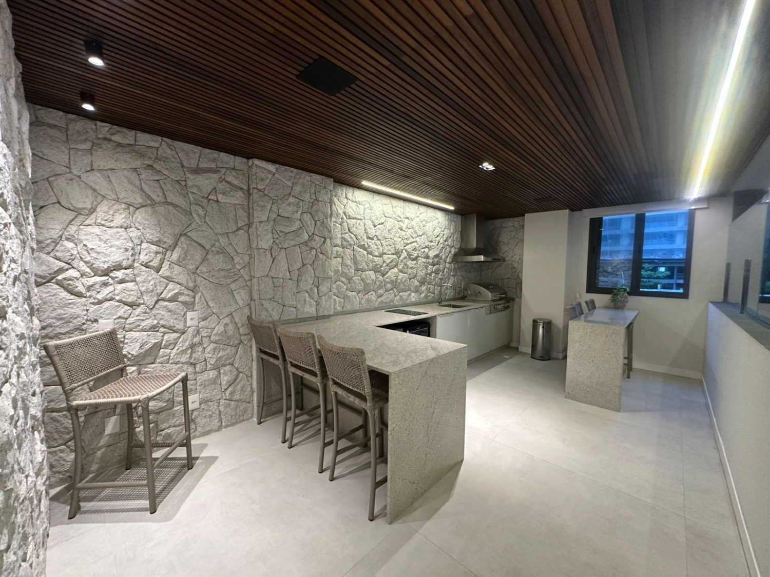 Apartamento Duplex no Edifício Cala Dor na Praia Brava - foto 26