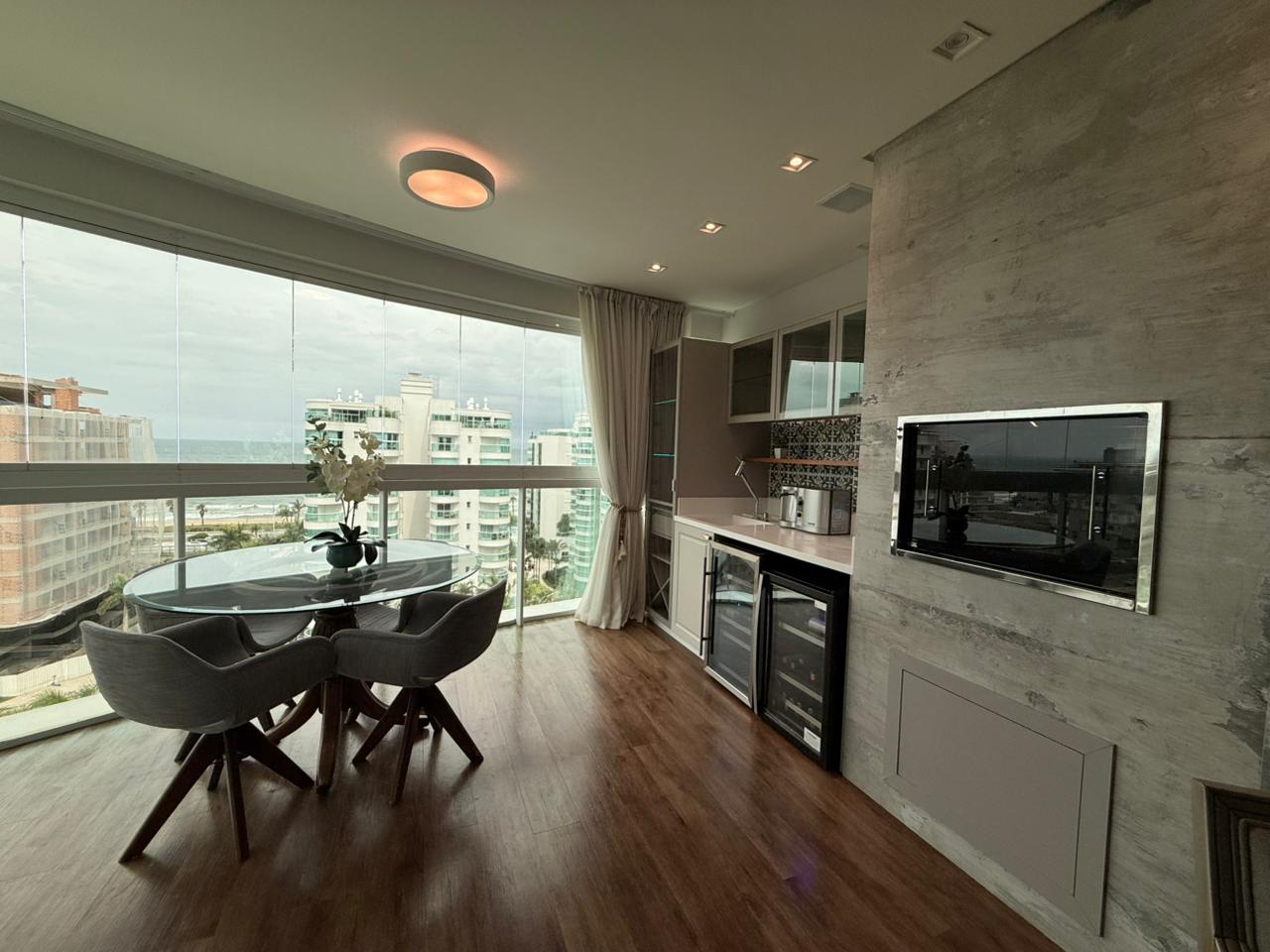 Apartamento no Ed. Brava Beach Aroeira na Praia Brava - foto 4