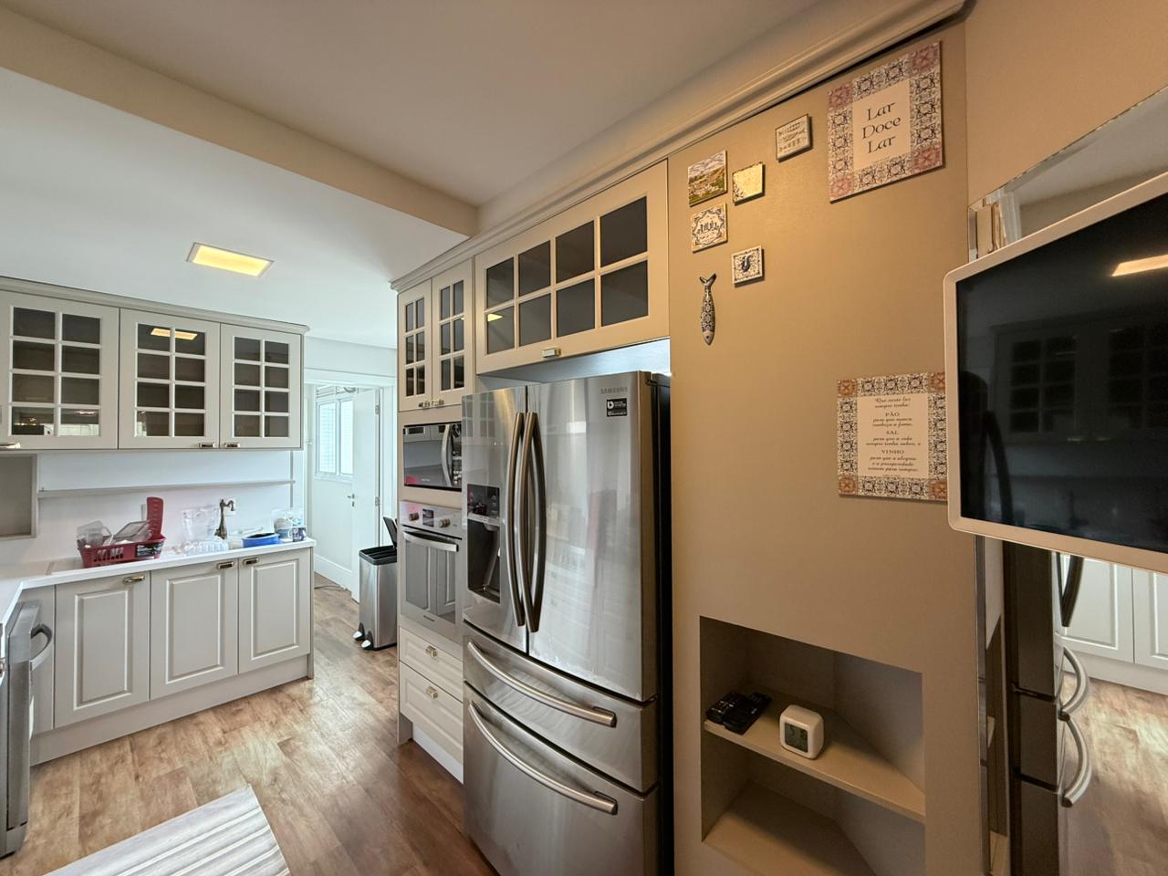 Apartamento no Ed. Brava Beach Aroeira na Praia Brava - foto 7