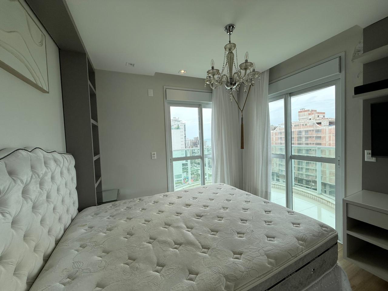 Apartamento no Ed. Brava Beach Aroeira na Praia Brava - foto 13
