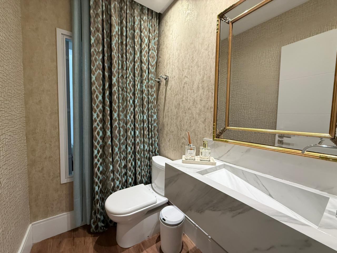 Apartamento no Ed. Brava Beach Aroeira na Praia Brava - foto 17