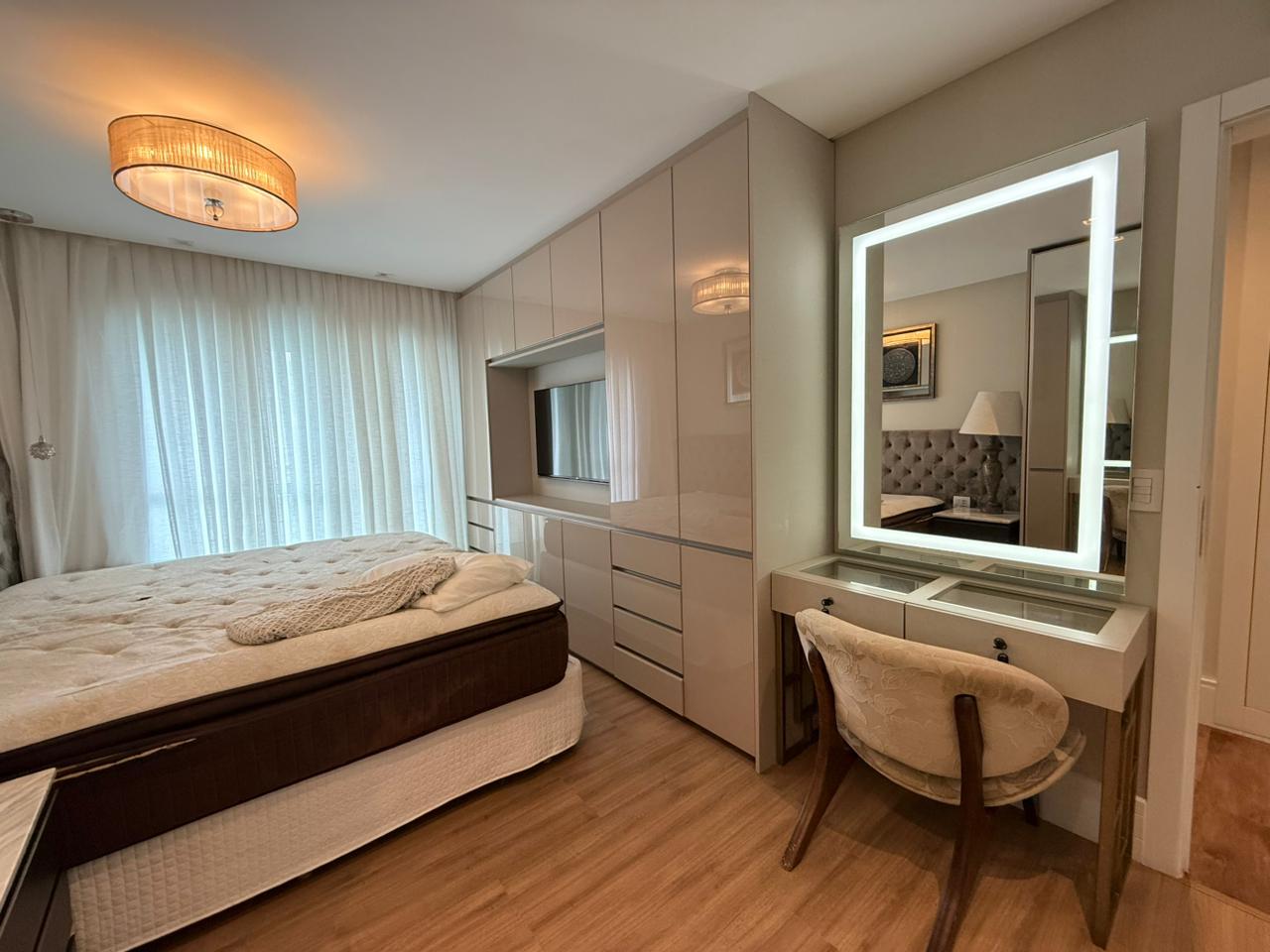 Apartamento no Ed. Brava Beach Aroeira na Praia Brava - foto 18