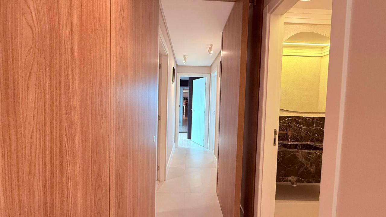 Apartamento no Edifício Alameda Jardins em Balneário Camboriú - foto 13