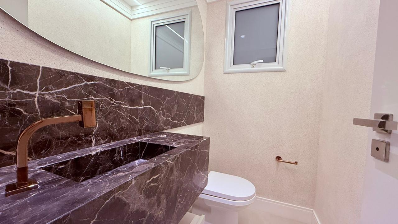 Apartamento no Edifício Alameda Jardins em Balneário Camboriú - foto 18