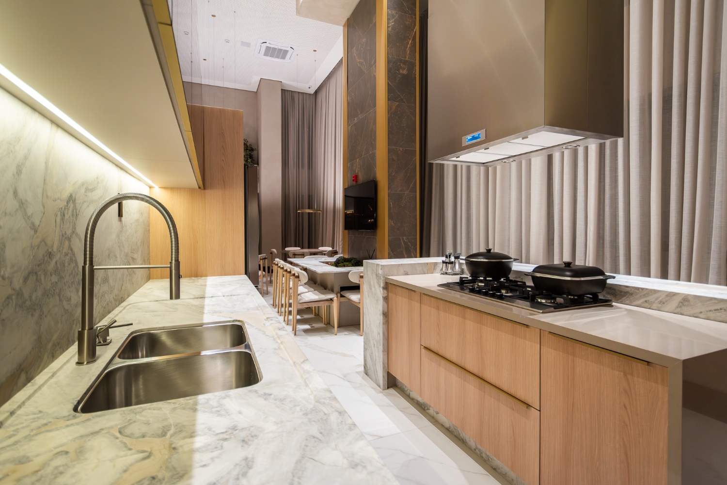 Cobertura Duplex no Edifício Riomaggiore Residenze em Balneário Camboriú - foto 36