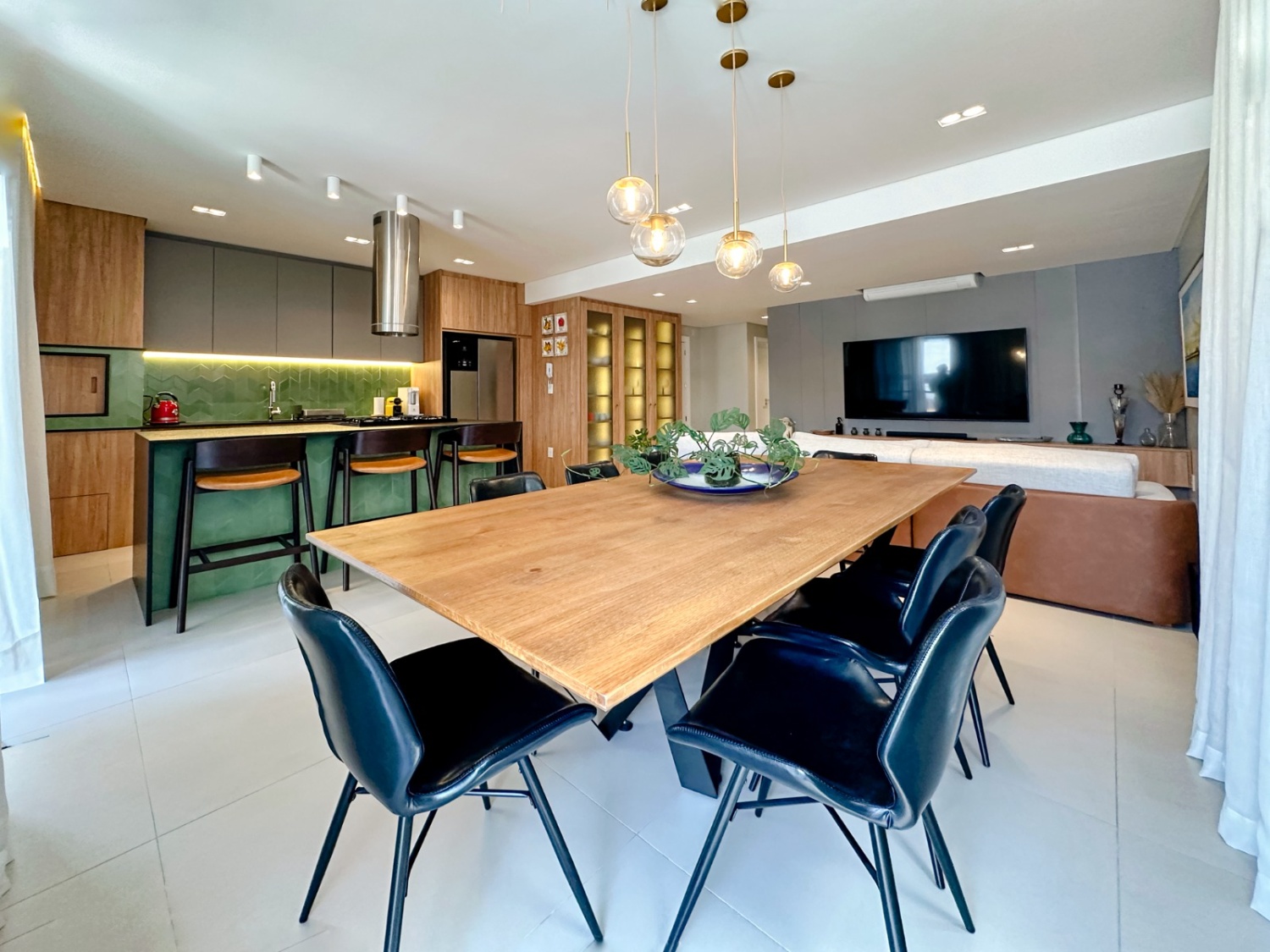 Apartamento Mobiliado no Edifício Brava 22 na Praia Brava - foto 2
