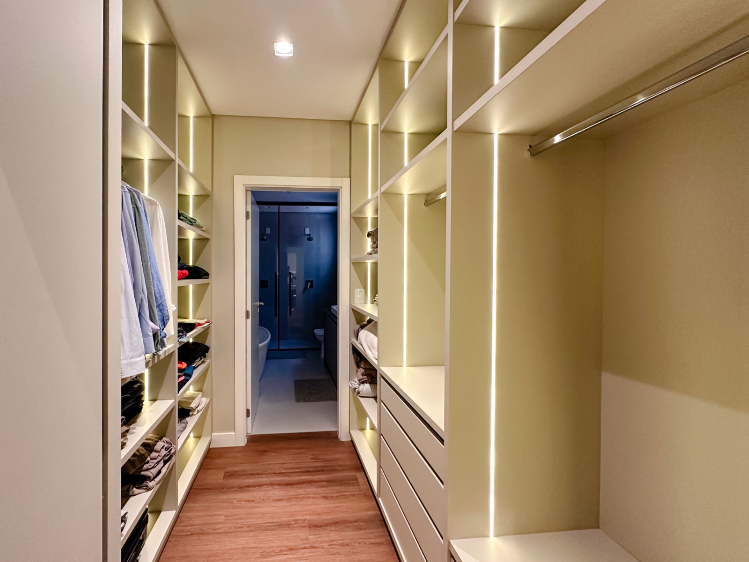 Apartamento Mobiliado no Edifício Brava 22 na Praia Brava - foto 17