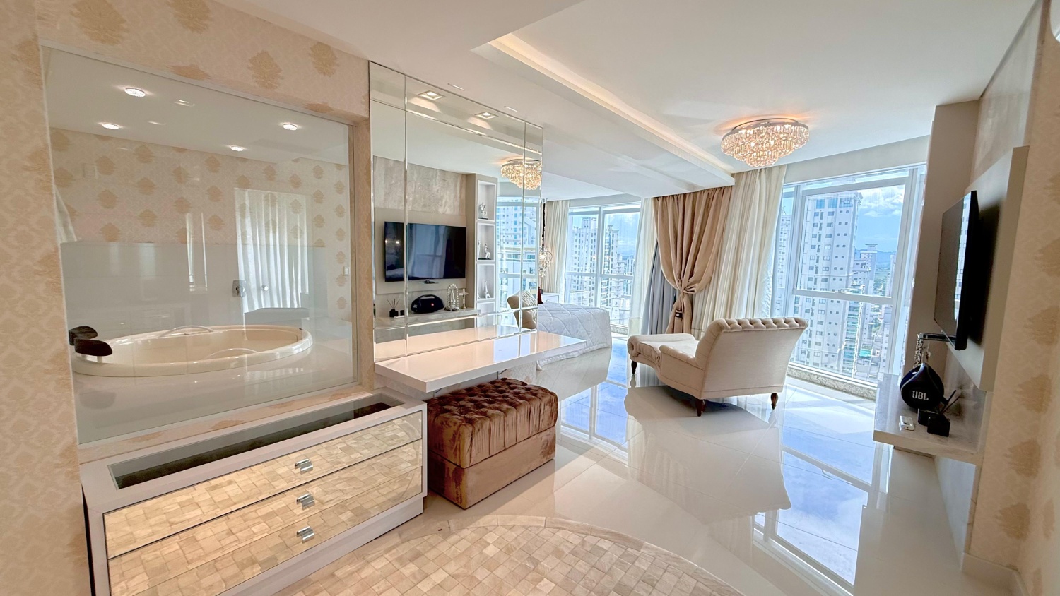 Apartamento Duplex no Edifício Dubai Tower Residence em Meia Praia - Itapema/SC - foto 18