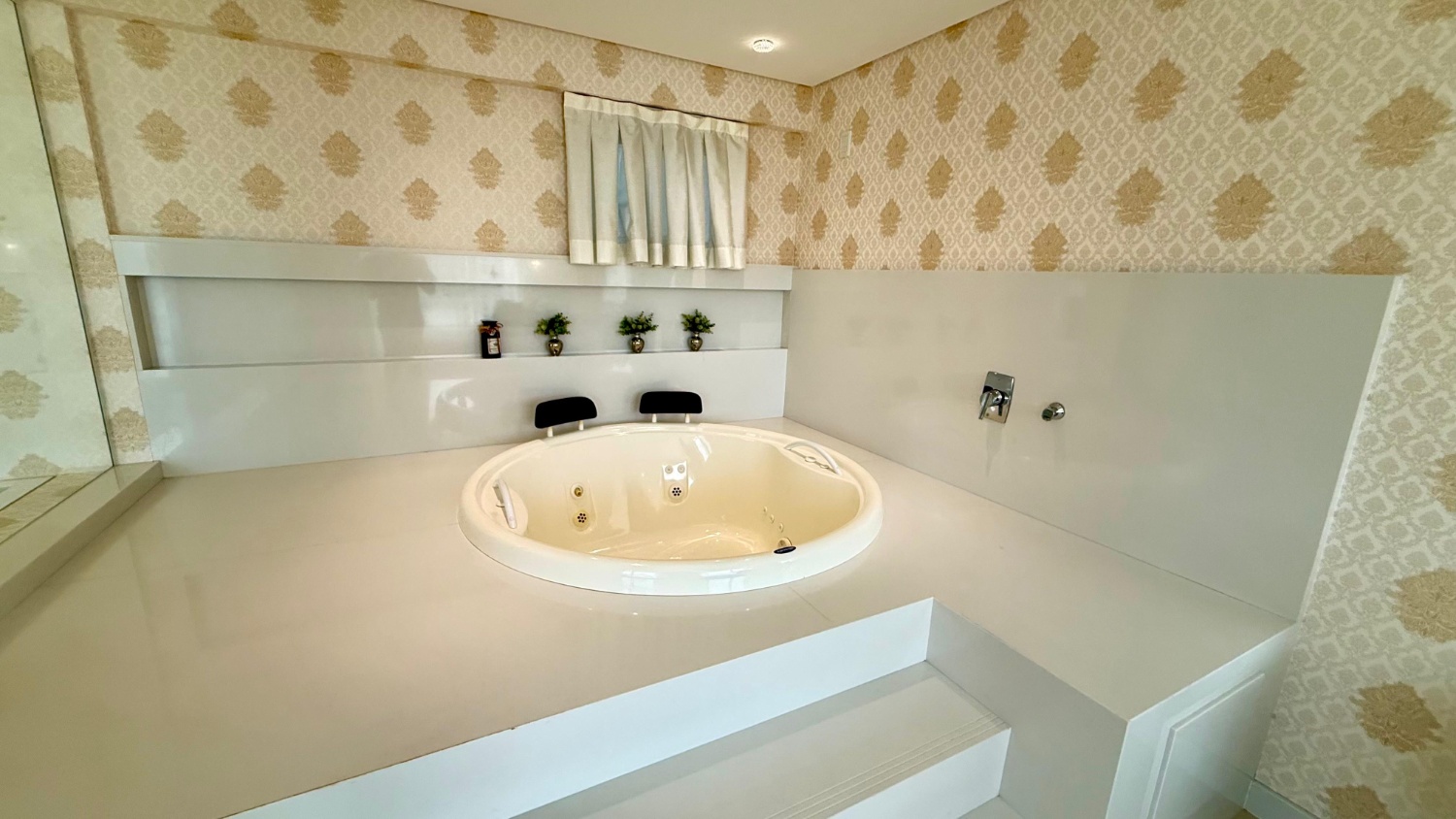 Apartamento Duplex no Edifício Dubai Tower Residence em Meia Praia - Itapema/SC - foto 20